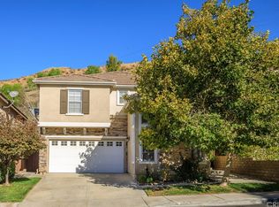 28667 Silverking Trl, Saugus, CA 91390