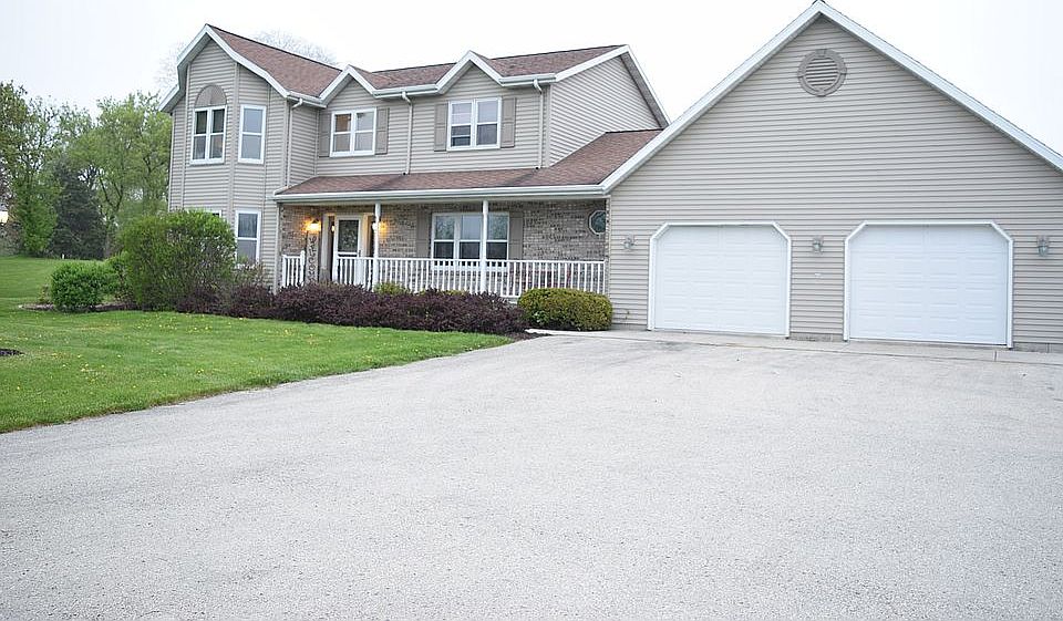 1st image of W8093 Randallwood Ln