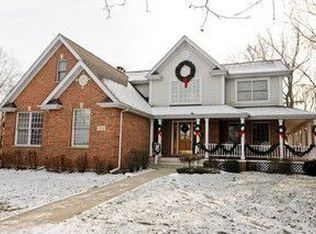 1100 N Carlyle Ct, Arlington Heights, IL