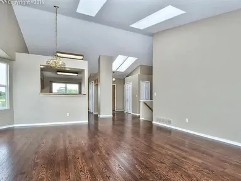 4940 Balsam St — Photo 20