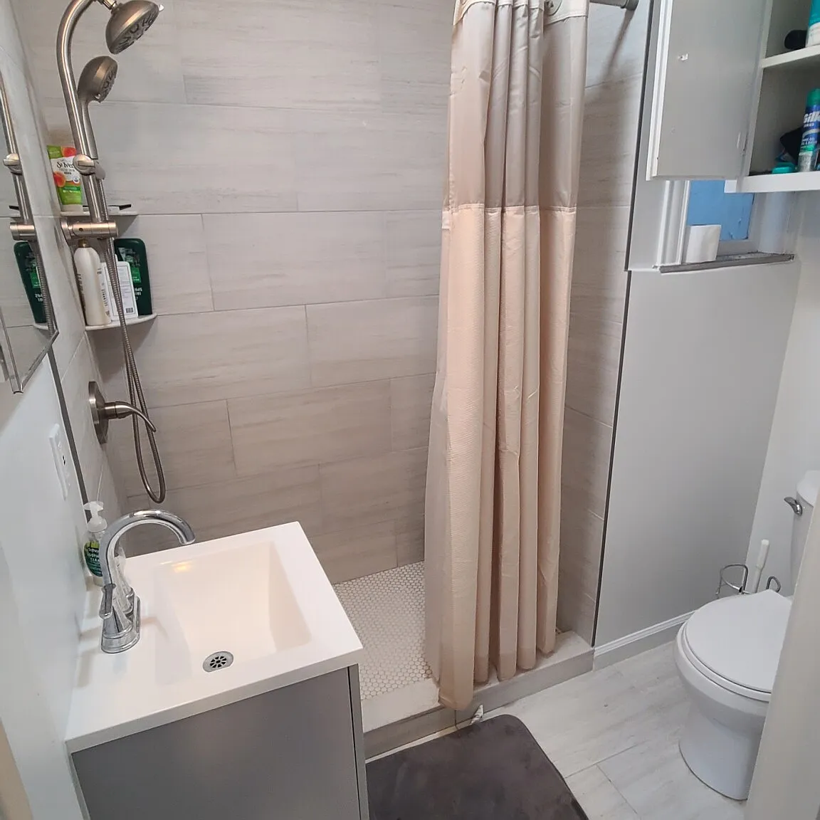 3 bed, 1.0 bath, 800 sqft, $3,950 — Photo 3