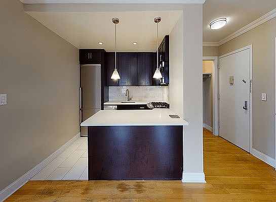 2nd image of 310 Greenwich St APT 30C