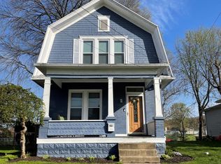 813 W 4th St, Williamstown, WV 26187