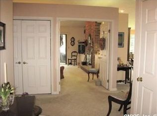 705 Kimry Moor, Fayetteville, NY 13066