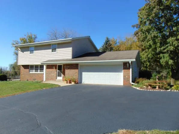 W232S8755 Bronk DRIVE, Big Bend, WI 53103
