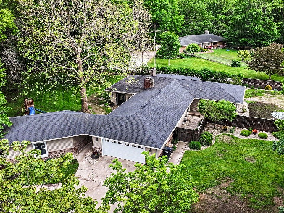 1st image of 1086 Brunn Ave