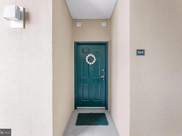 111 100th St Unit 303, Ocean City, MD 21842