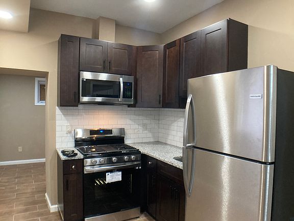 5th image of 2050 E Orleans St