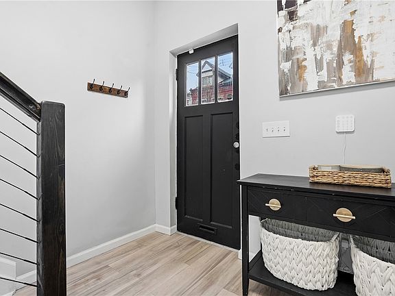 3rd image of 4615 Plummer St