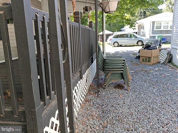 5th image of 1118 Broadway Ave