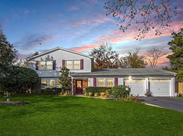 3 Meadow Drive, Stony Brook, NY 11790