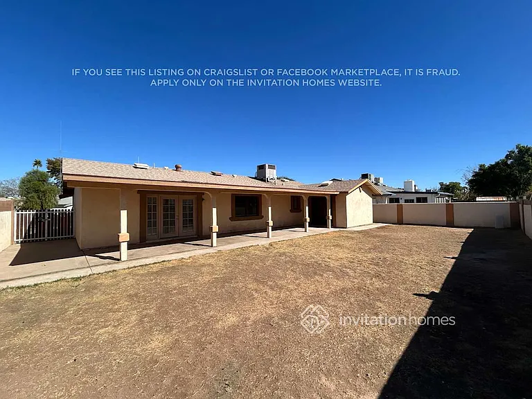 6731 W Denton Ln — Photo 20
