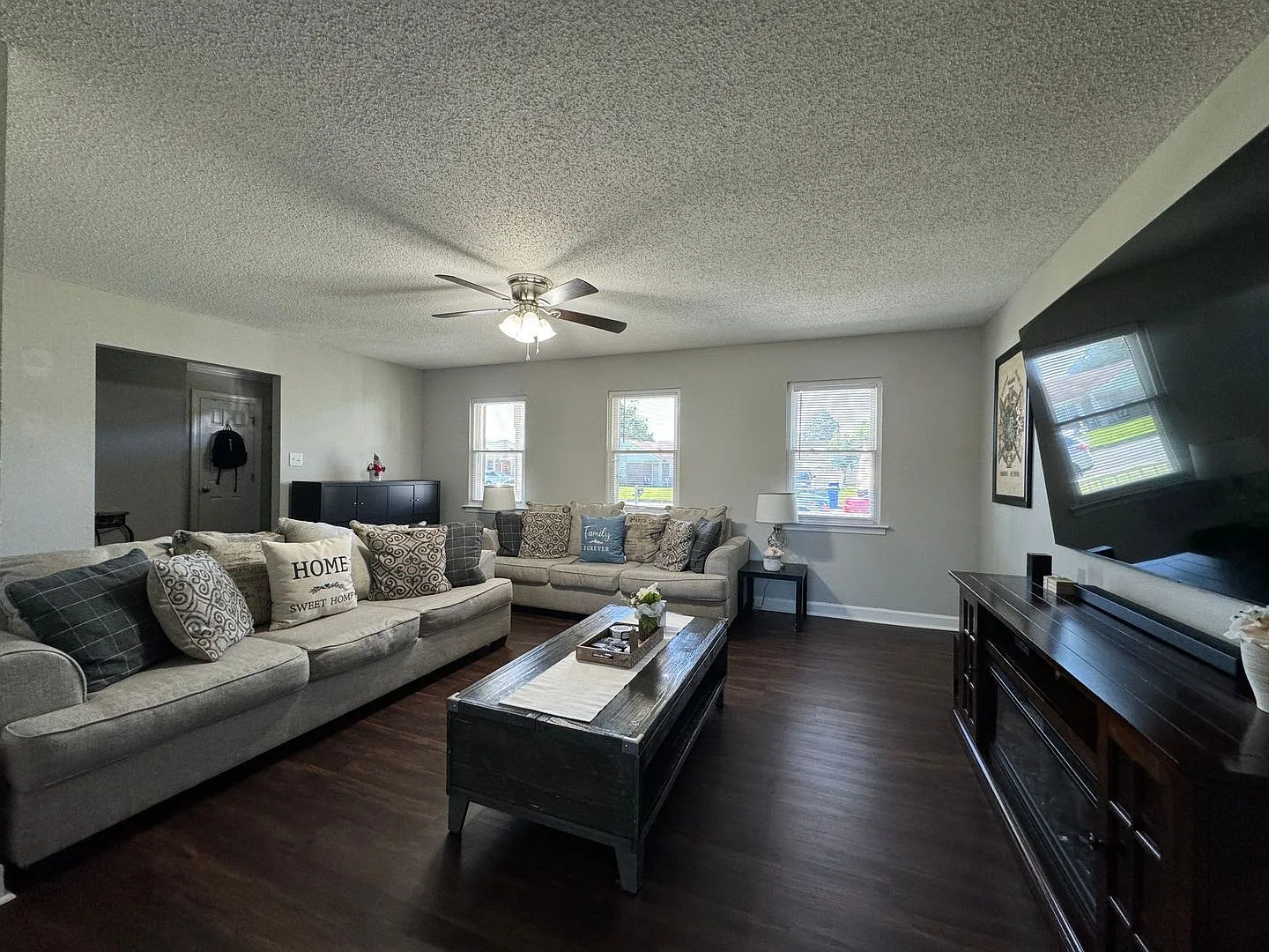 Spacious Home with Two Living Areas, Fenced Backyard & 2-Car Garage — Photo 3