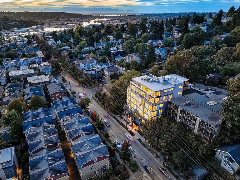 Fremont View: Modern Classic Collection — Photo 24
