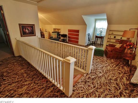 3rd image of 544 Taylor St