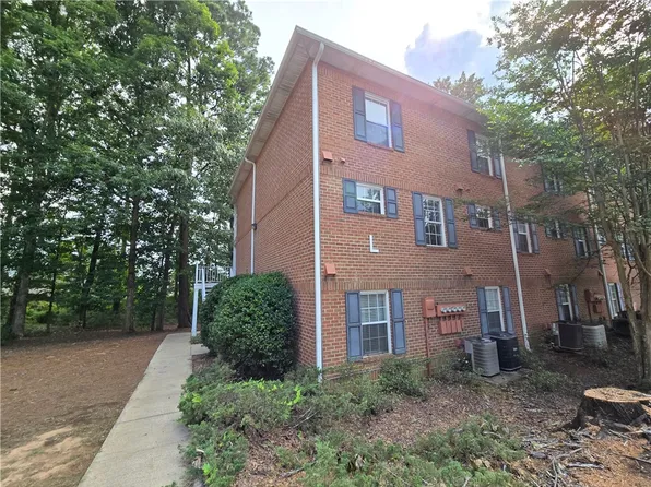 168 E University Dr APT L204, Auburn, AL 36832
