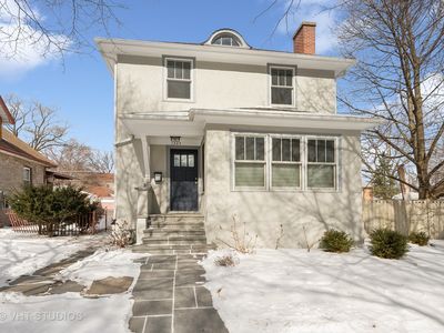 1323 Cleveland St, Evanston, IL, 60202