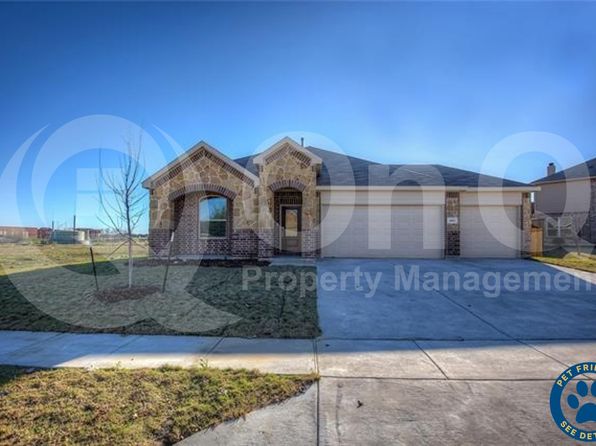 1513 Fallingwater Trl