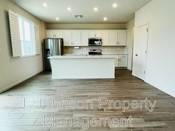 5th image of 3115 Tinsley St
