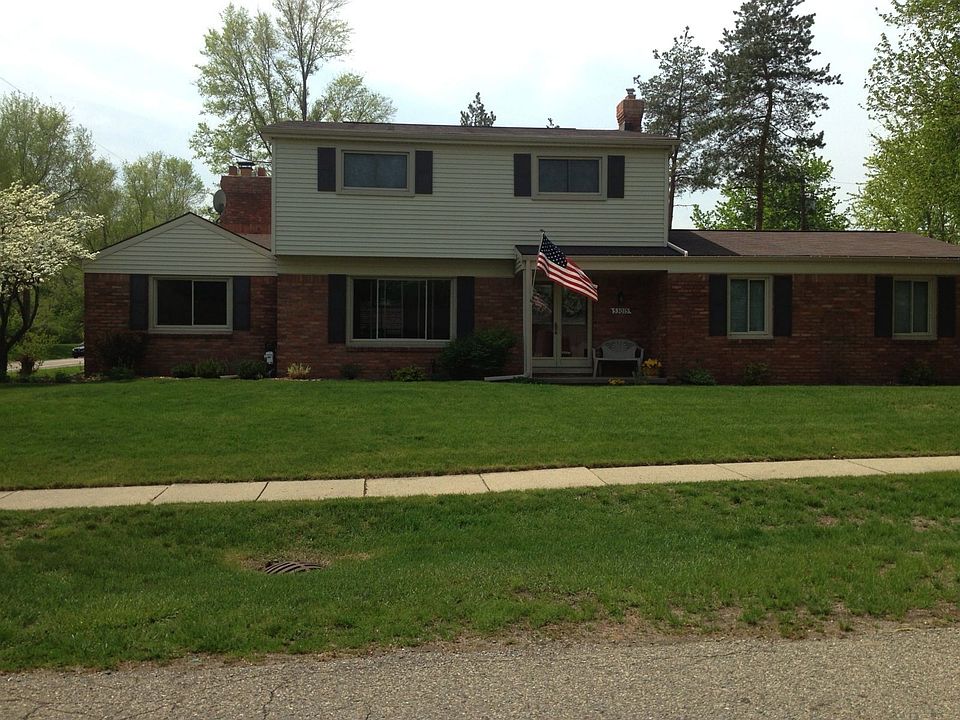 2nd image of 53015 Scenic Dr