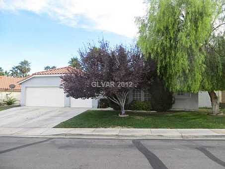 1st image of 743 Seclusion Glen Ave