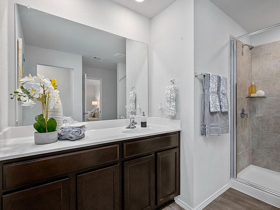 5th image of 2710 Castriota Ct