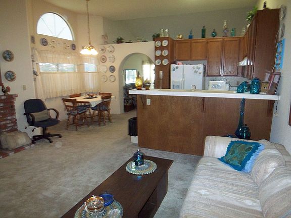 4th image of 15641 Half Moon Dr