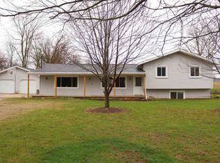 13135 Bunkerhill Rd, Pleasant Lake, MI 49272