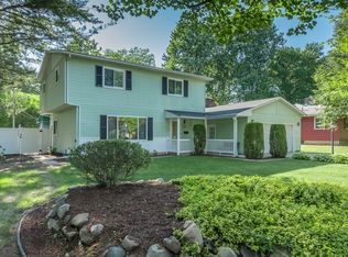 4209 Washington St, Midland, MI 48642