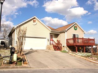 820 Silverwood, Dalton, GA 30720