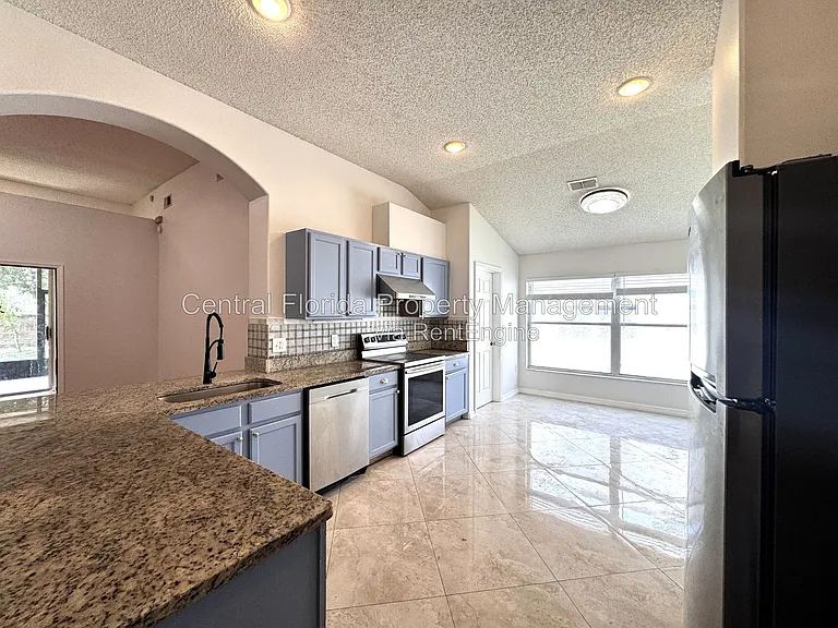 3752 Becontree Pl — Photo 13