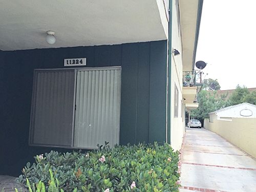3rd image of 11224 Richland Ave APT 2