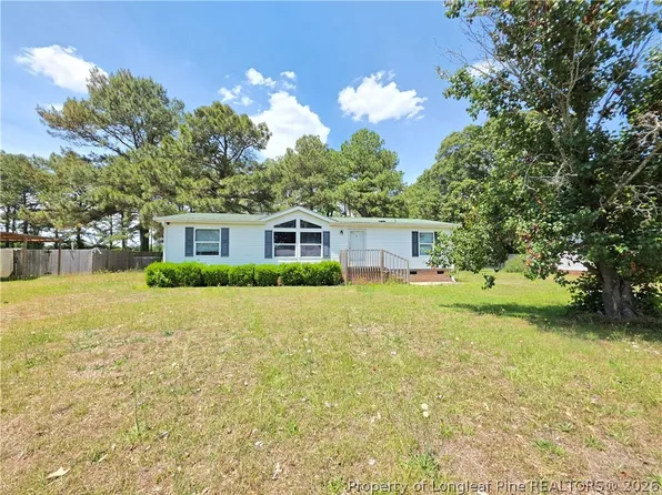 124 Franklin Rd, Raeford, NC 28376