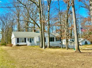 6130 Renninger Rd, Akron, OH 44319