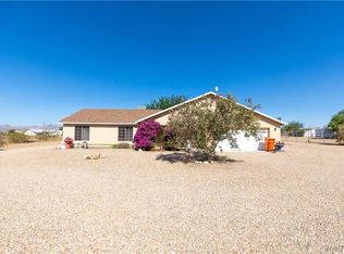 911 S San Pedro Rd, Golden Valley, AZ 86413