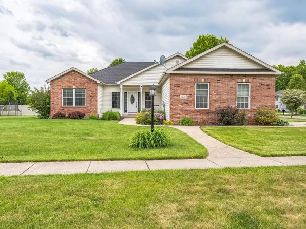 1470 Birdie Way, Chesterton, IN 46304
