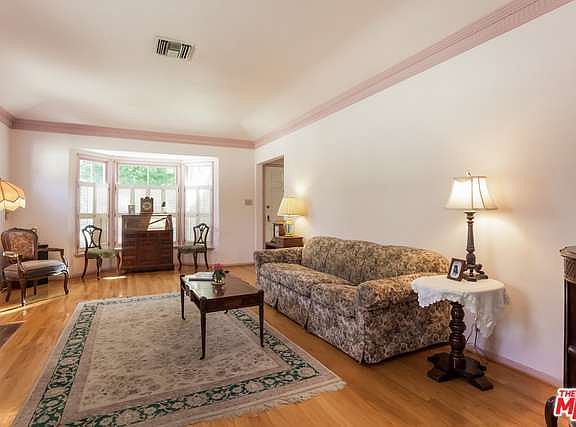 5th image of 8925 Olin St