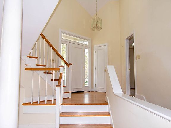 5th image of 5446 Irvington Rd