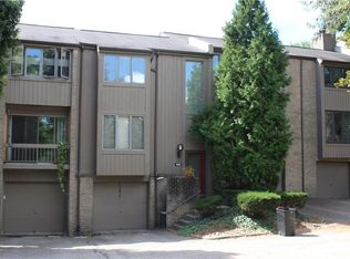 542 Beech Ct, Pittsburgh, PA