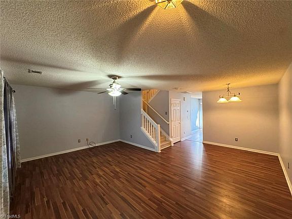 5th image of 16875 Greenlawn Hills Ct