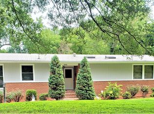 3841 Gallows Rd, Annandale, VA 22003