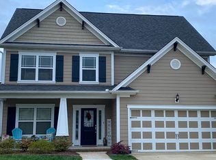 8427 Front Gate Cir, Ooltewah, TN 37363