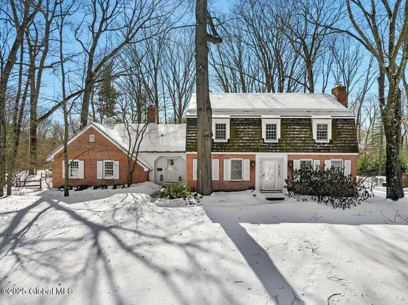 1934 Heritage Road, Niskayuna, NY 12309