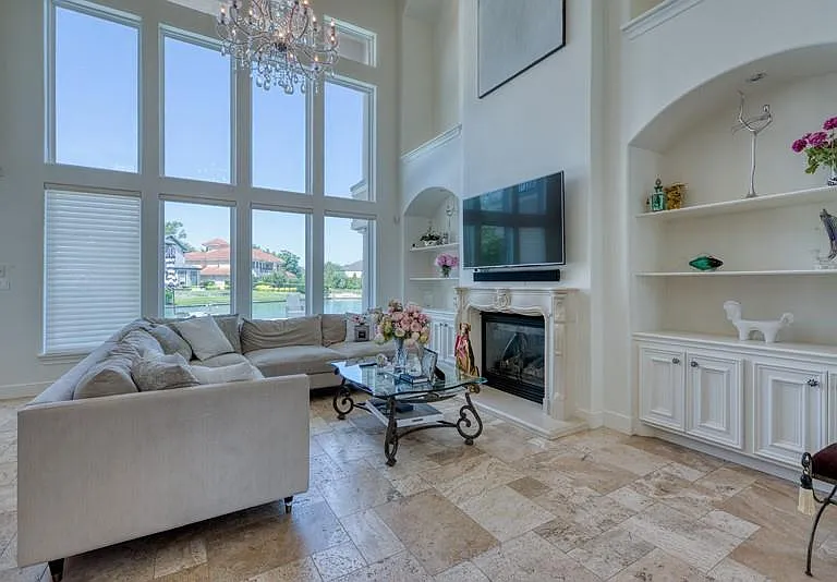 5623 Waters Landing Ln — Photo 9