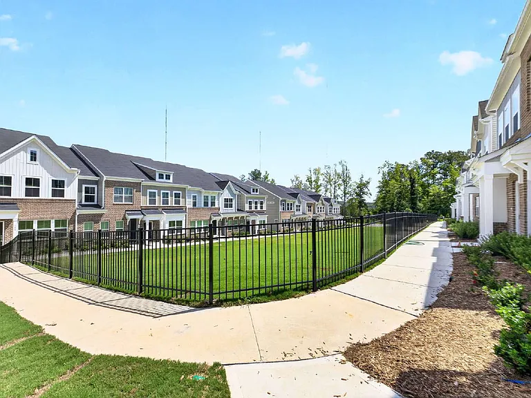 107 Flowering Maple Way — Photo 33