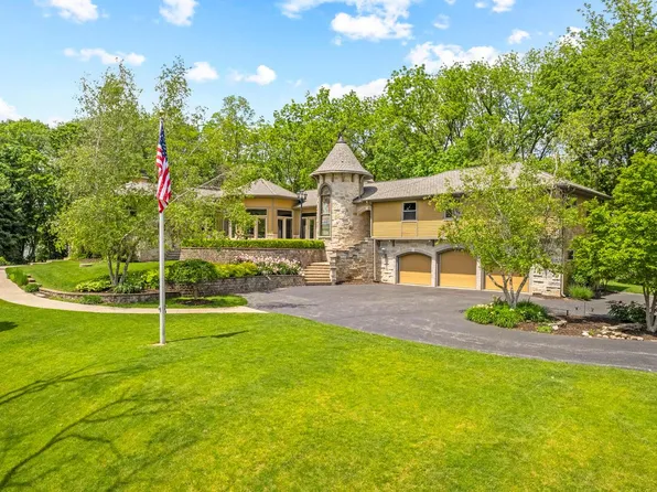 N8115 Pleasant Lake ROAD, East Troy, WI 53120