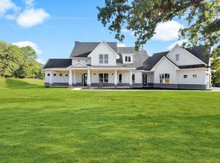 247 Silver Lakes Dr, Sunset, TX 76270