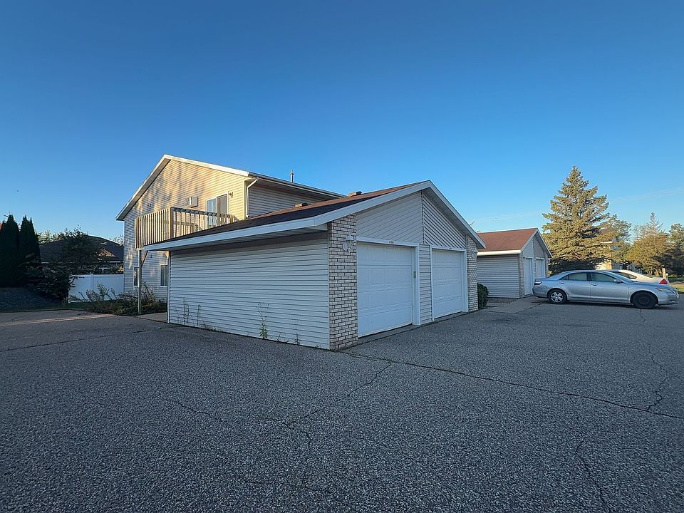 1st image of 3110 Wilson Ave #4