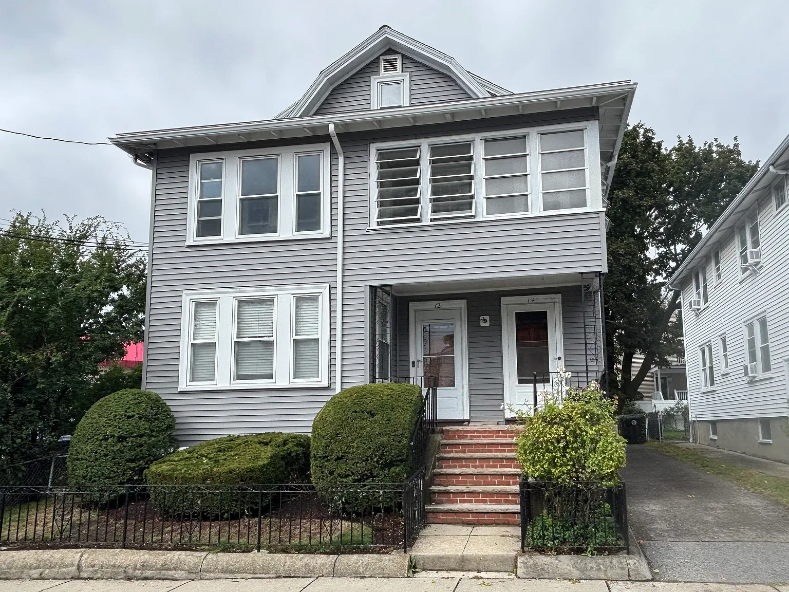 2 bed, 1200 sqft, $2,400 — Photo 1