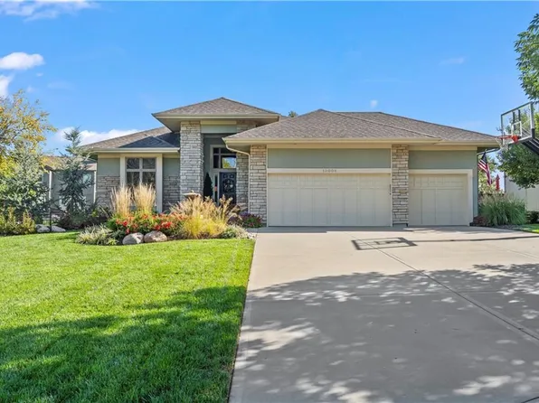 19008 W 99th Ter, Lenexa, KS 66220